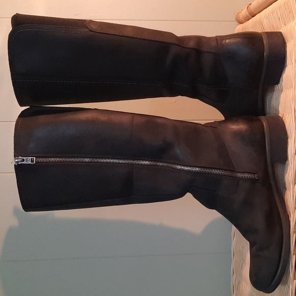 Timberland Shoes - Women's Timberland H20 proof Earthkeeper Tall Black Lined Winter Riding Boots